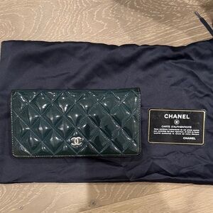 CHANEL Dark Green Quilted Wallet